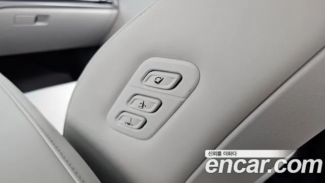 Hyundai Grandeur GN7 — Фото автомобиля 28