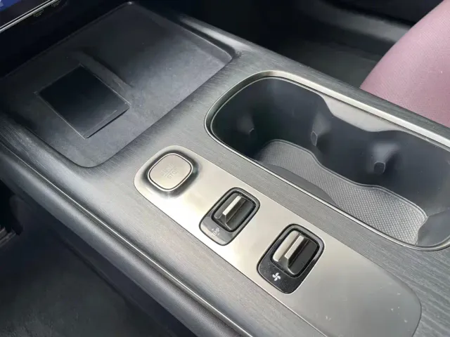 Xiaomi SU7 — Фото автомобиля 10
