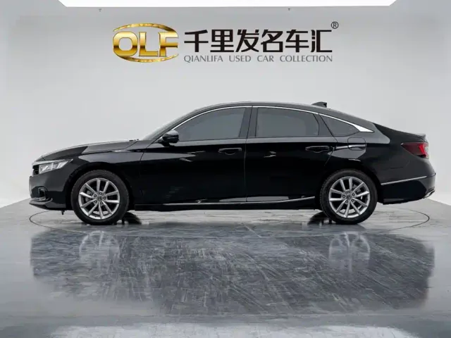 Honda Accord — Фото автомобиля 8