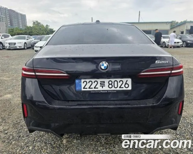BMW 5 Series G60 — Фото автомобиля 2