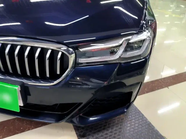 BMW 5 Series — Фото автомобиля 23