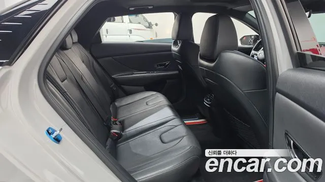 Hyundai Avante CN7 — Фото автомобиля 17