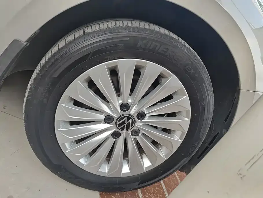 Volkswagen Lavida 2022 280TSI DSG Comfort Edition — Фото автомобиля 6
