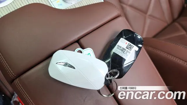 Genesis GV80 — Фото автомобиля 27