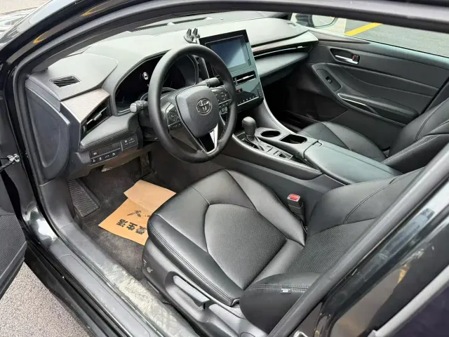 Toyota Avalon — Фото автомобиля 4