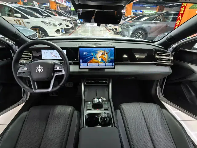 BYD Qin L — Фото автомобиля 8