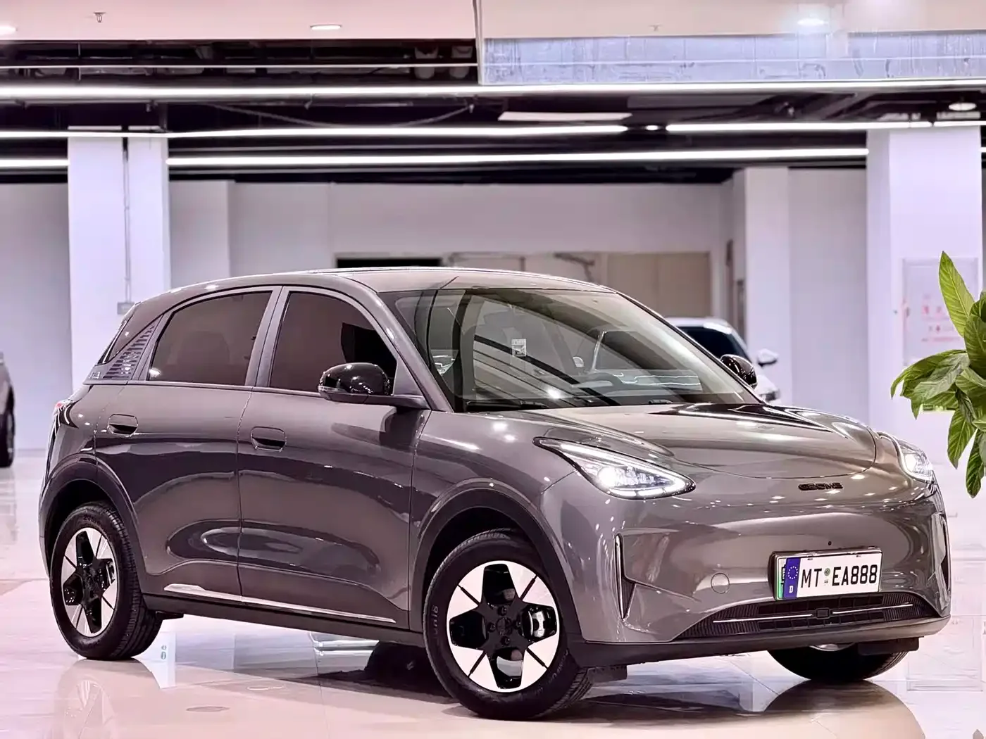 Geely Galaxy Starry Wish 2025 UP 410km Explorer Edition — Фото автомобиля 2