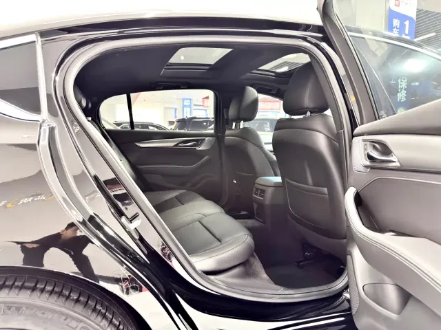 Cadillac CT5 — Фото автомобиля 12