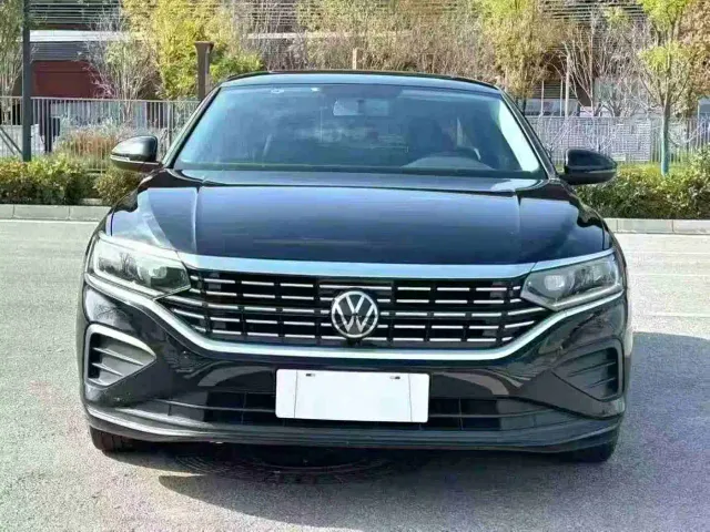 Volkswagen Passat — Фото автомобиля 2