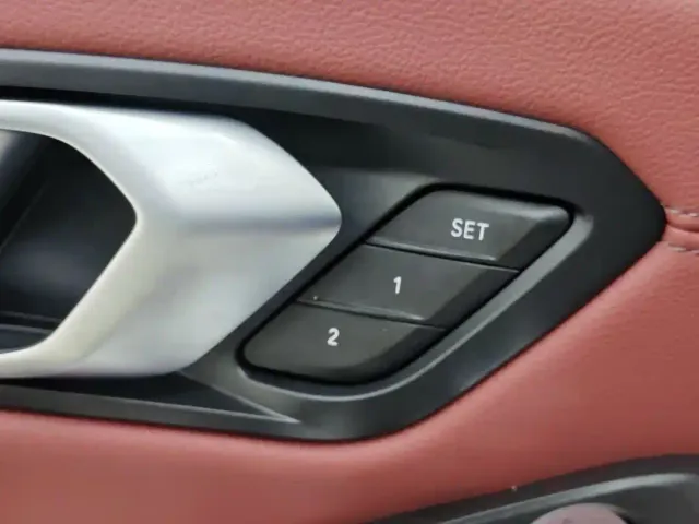 BMW 3 Series — Фото автомобиля 13