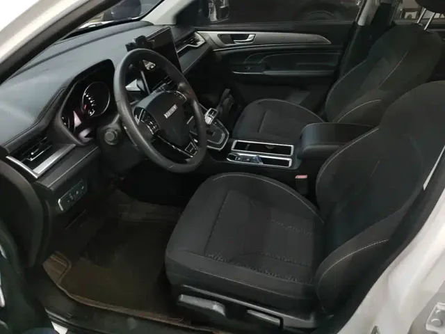 Haval M6 — Фото автомобиля 14