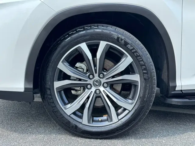 Lexus RX — Фото автомобиля 15