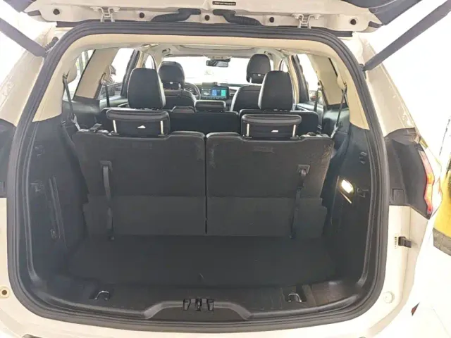 Ford Edge — Фото автомобиля 18