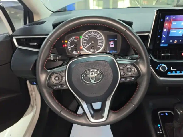 Toyota Corolla — Фото автомобиля 10