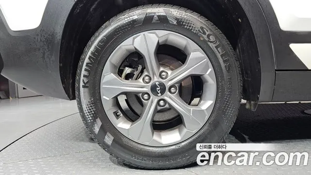 Kia Seltos — Фото автомобиля 5