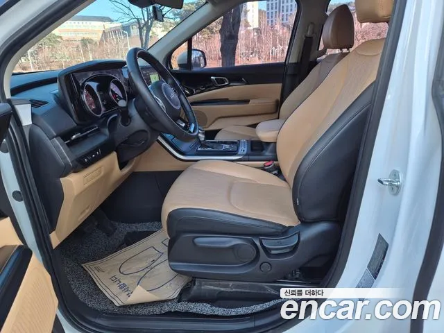 Kia Canival Carnival 4 поколение Дизель 9 мест Prestige — Фото автомобиля 8