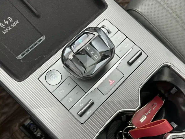BYD Song L DM-i — Фото автомобиля 17