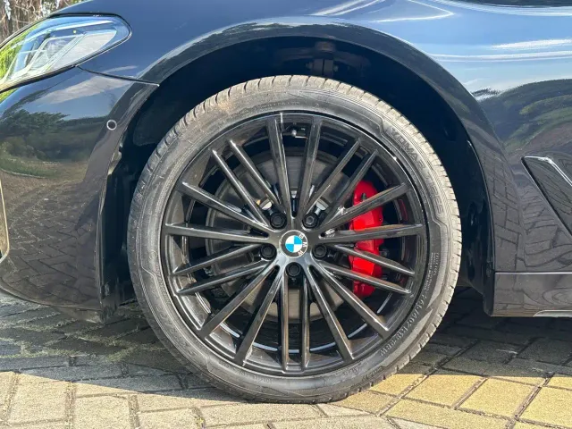 BMW 5 Series — Фото автомобиля 20