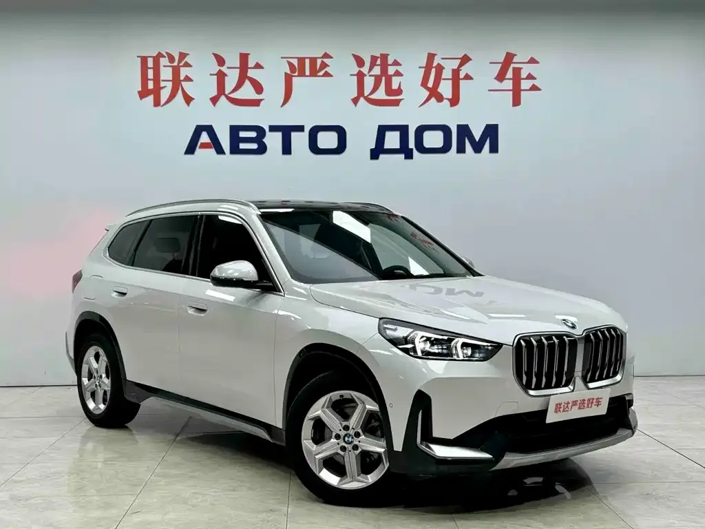 BMW BMW X1 2023 sDrive20Li X Design Package — Фото автомобиля 3