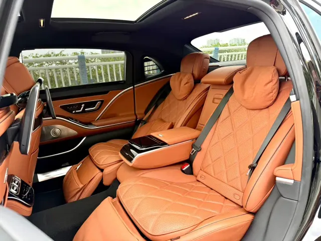 Mercedes-Benz Maybach S-Class — Фото автомобиля 11