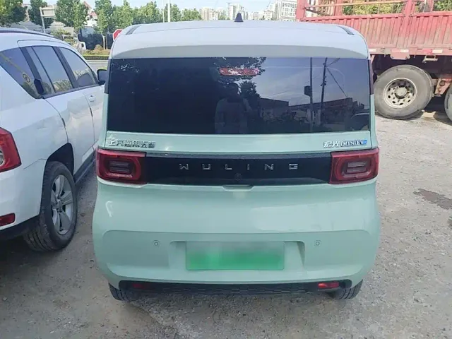 Wuling Hongguang Mini EV — Фото автомобиля 5