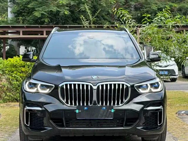 BMW X5 — Фото автомобиля 2