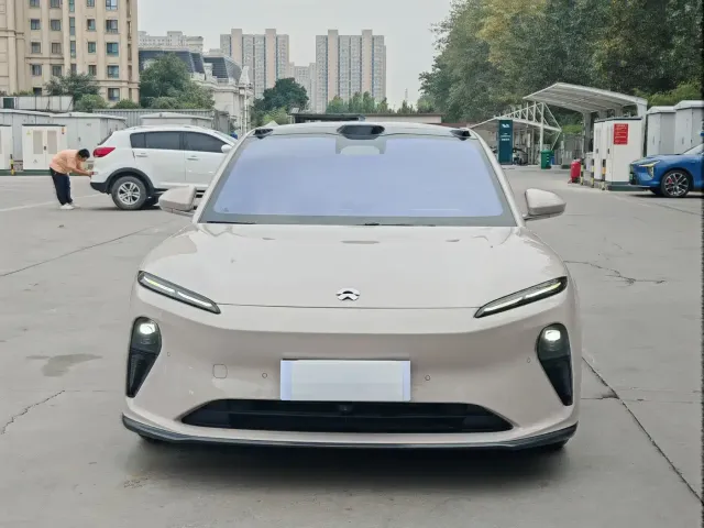 Nio ET5 Touring — Фото автомобиля 2