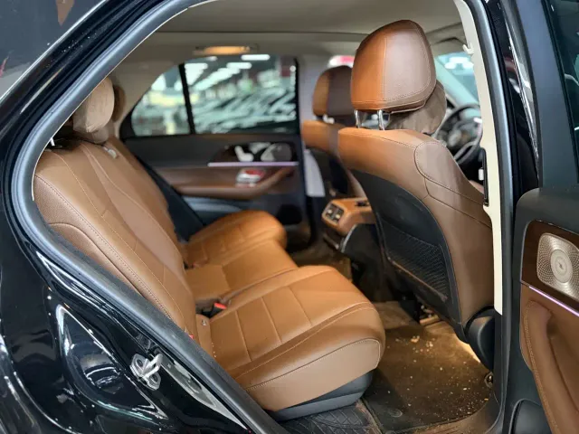 Mercedes-Benz GLE-Class — Фото автомобиля 11