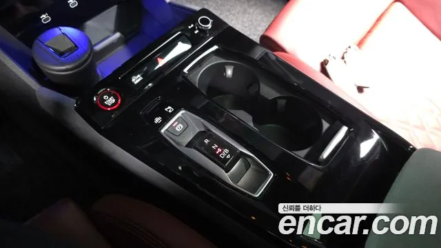 Audi SQ6 e-tron — Фото автомобиля 7