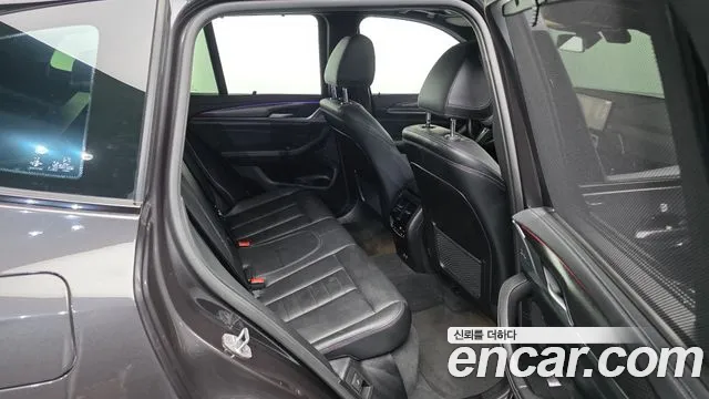 BMW X3 xDrive 20i M Sport Pro — Фото автомобиля 12