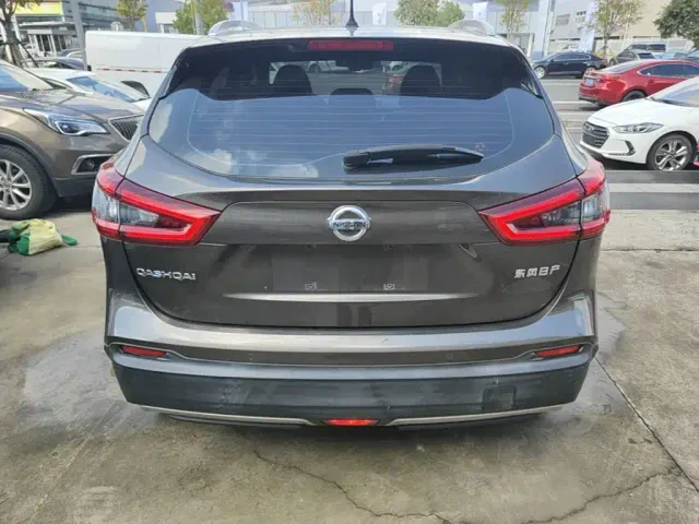 Nissan Qashqai — Фото автомобиля 5