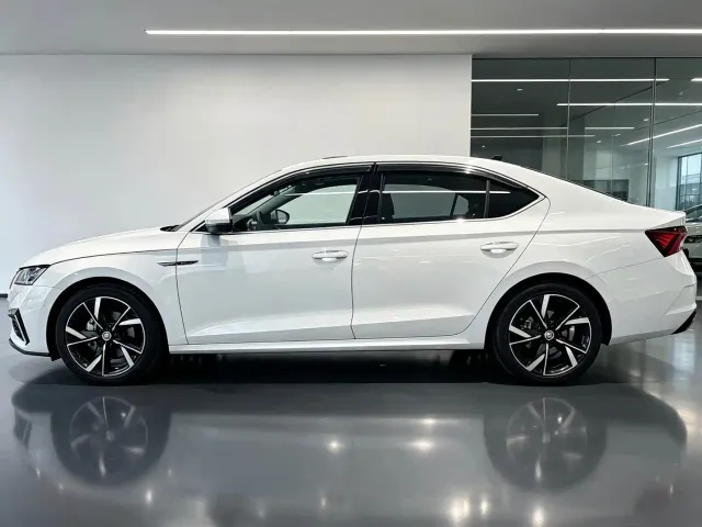 Skoda Octavia — Фото автомобиля 8