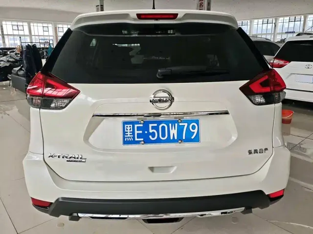 Nissan X-Trail — Фото автомобиля 6