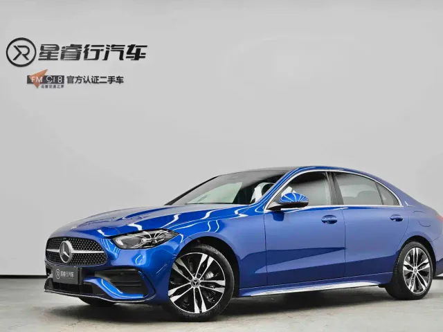 Фотография автомобиля — Mercedes-Benz C-Class