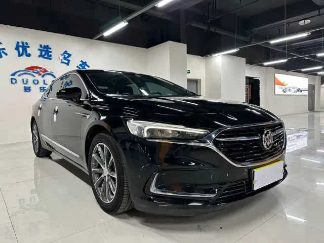 Buick LaCrosse — Фото автомобиля 3