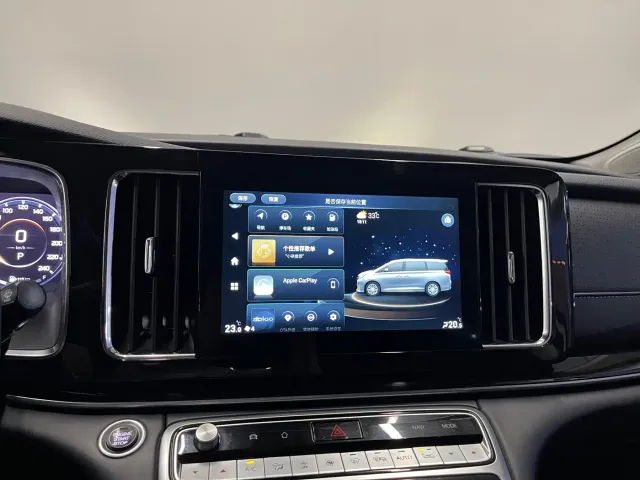 GAC Trumpchi M8 — Фото автомобиля 13