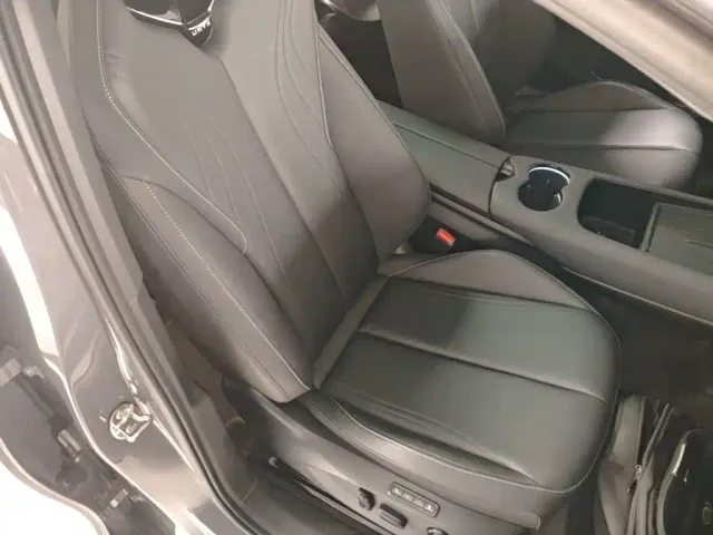Volkswagen ID. Unyx 06 — Фото автомобиля 24