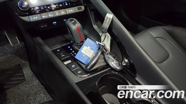 Hyundai Avante CN7 — Фото автомобиля 12