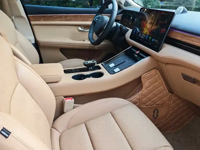 Aito M5 — Фото автомобиля 9