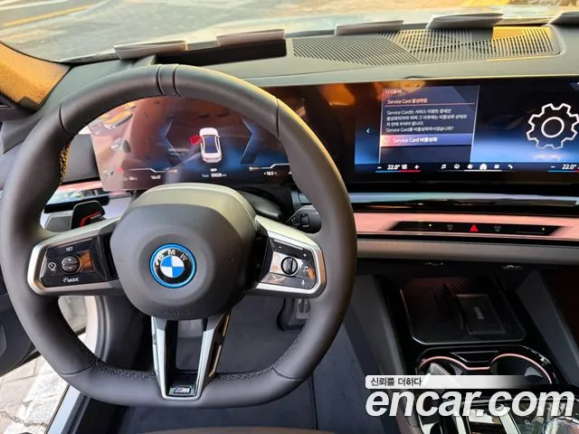 BMW i5 G60 — Фото автомобиля 5