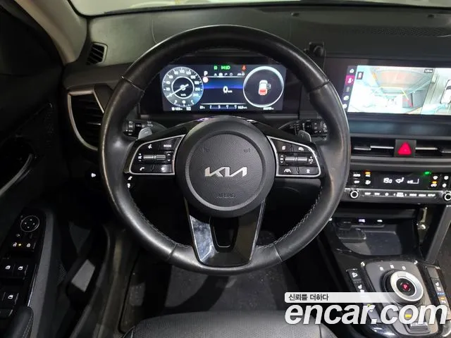 Kia Seltos New — Фото автомобиля 9