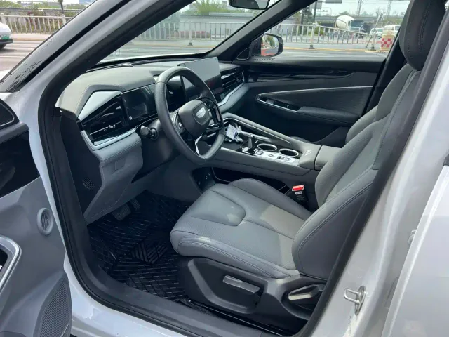 Geely Boyue — Фото автомобиля 7