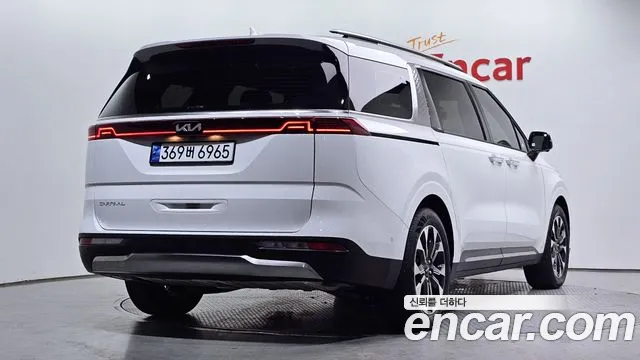 Kia Canival Carnival 4 поколение Бензин 9 мест Signature — Фото автомобиля 2