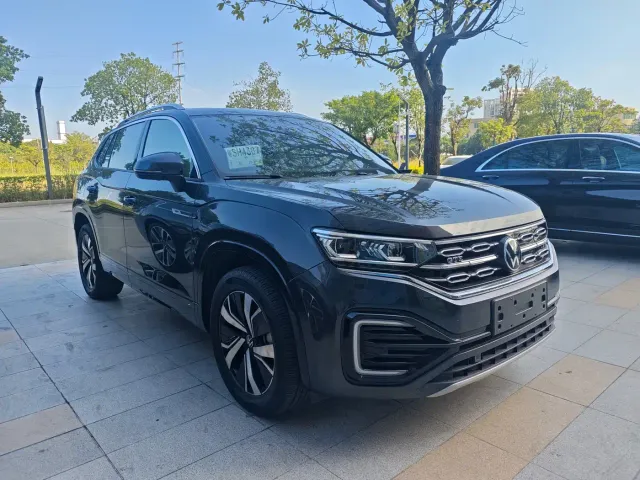 Volkswagen Tayron GTE Plug-in Hybrid — Фото автомобиля 2