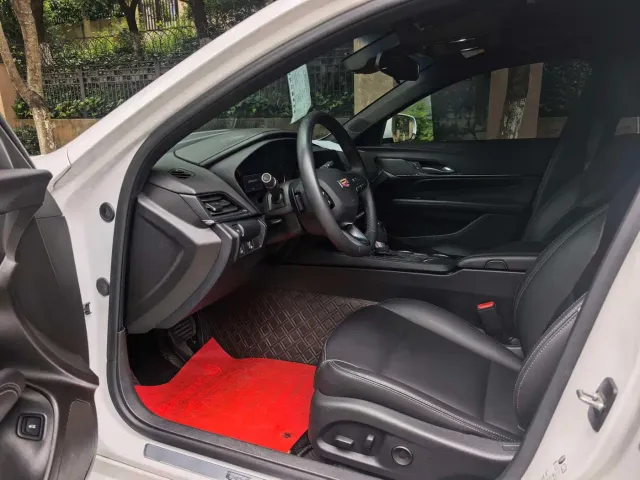 Cadillac CT4 — Фото автомобиля 9