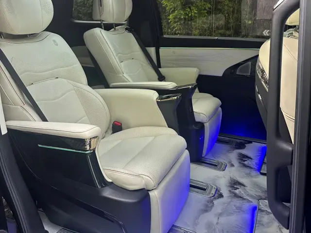 GAC Trumpchi M8 — Фото автомобиля 14