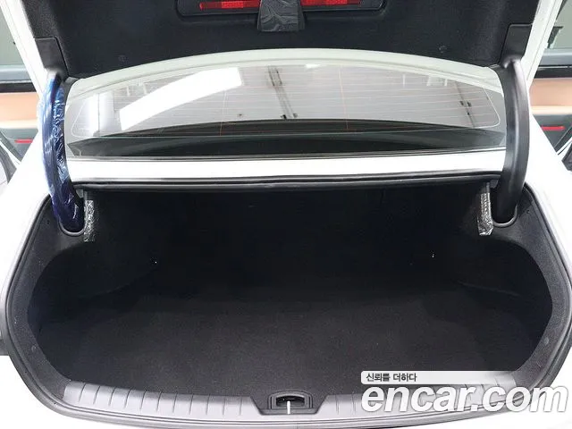 Hyundai Grandeur GN7 — Фото автомобиля 5