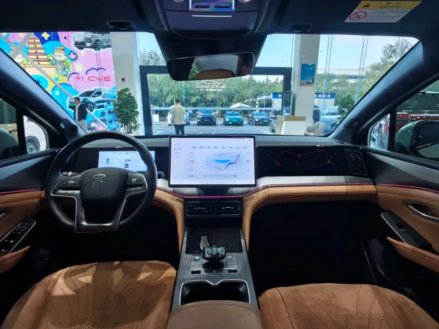 BYD Song L DM-i — Фото автомобиля 14