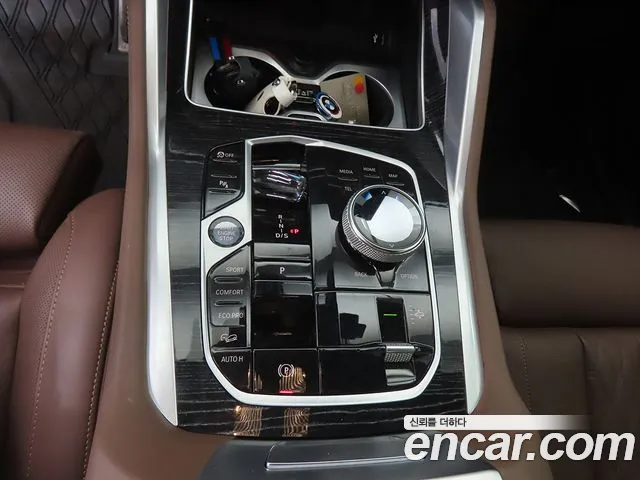 BMW X6 xDrive40i M Sport — Фото автомобиля 11