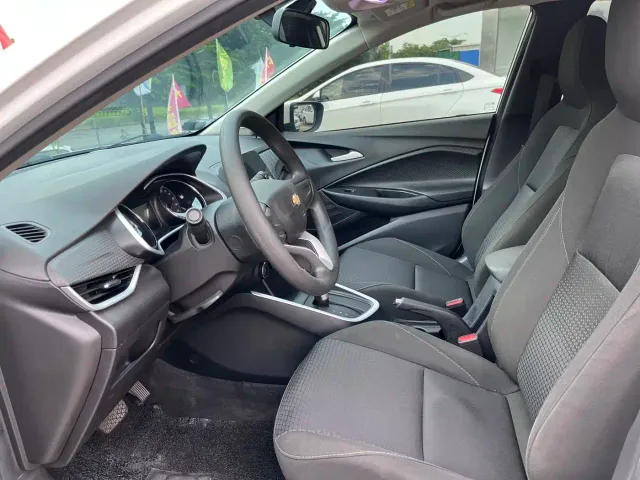 Chevrolet Cavalier — Фото автомобиля 4
